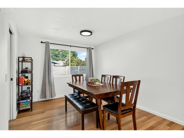 1801 Se 54TH Ave, Hillsboro, OR 97123
