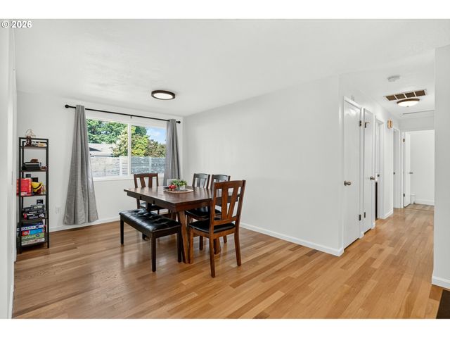 1801 Se 54TH Ave, Hillsboro, OR 97123