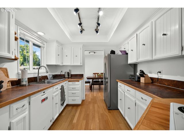 1801 Se 54TH Ave, Hillsboro, OR 97123