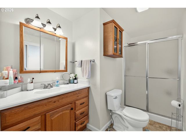 1801 Se 54TH Ave, Hillsboro, OR 97123