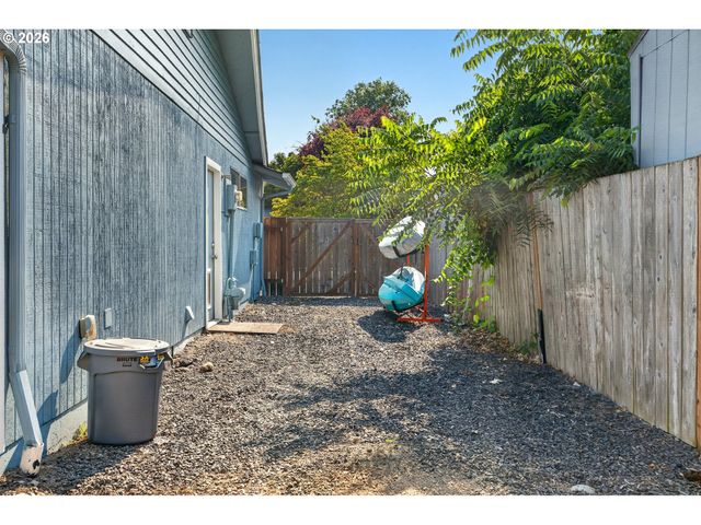 1801 Se 54TH Ave, Hillsboro, OR 97123