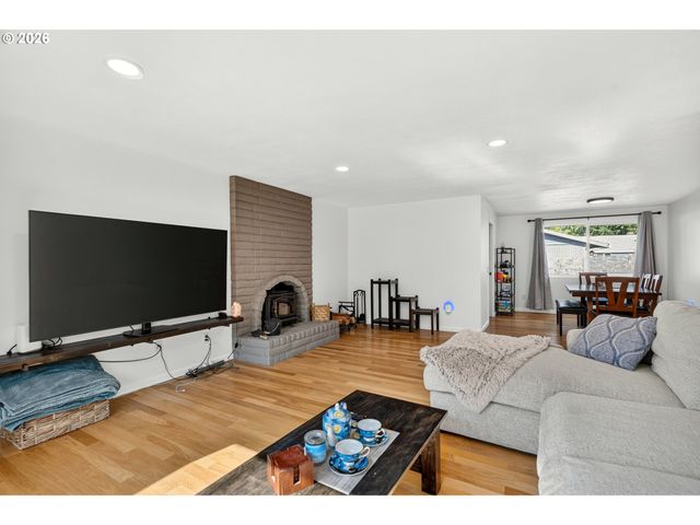 1801 Se 54TH Ave, Hillsboro, OR 97123