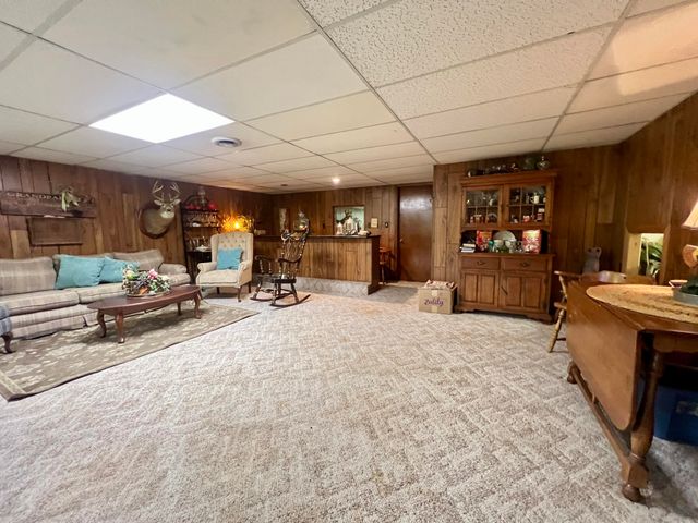 1600 JEFFERSON DR, Boonville, MO 65233