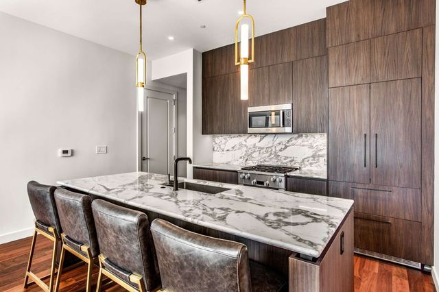 160 2nd Ave S Apt 2306, Nashville, TN 37201