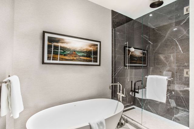 160 2nd Ave S Apt 2306, Nashville, TN 37201
