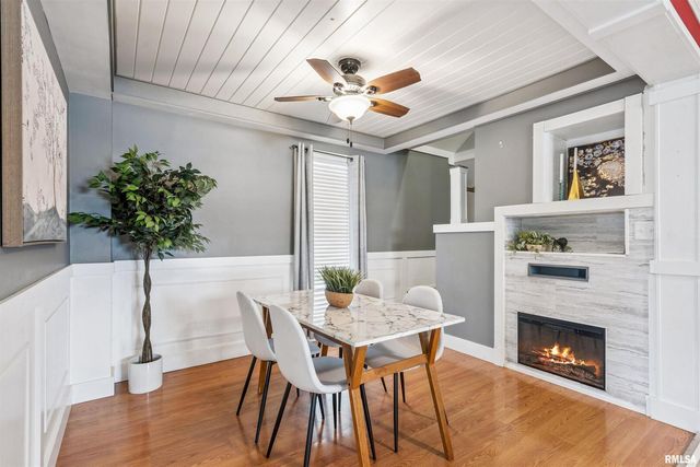 126 S GENESSEE Street, Blue Grass, IA 52726