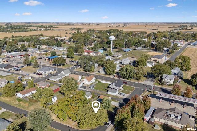 126 S GENESSEE Street, Blue Grass, IA 52726