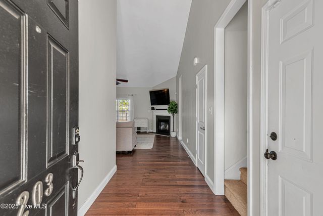 203 Sunstone Court, Jacksonville, NC 28546