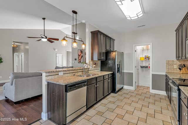 203 Sunstone Court, Jacksonville, NC 28546