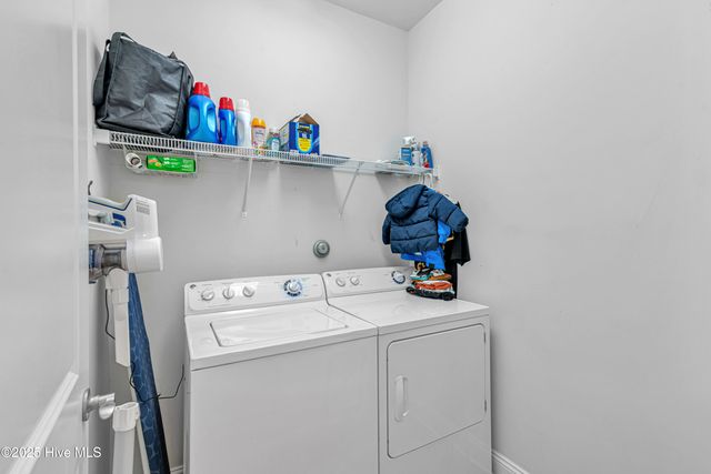 203 Sunstone Court, Jacksonville, NC 28546