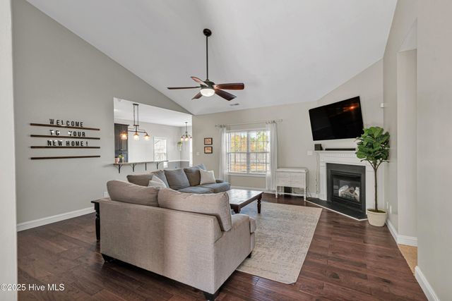 203 Sunstone Court, Jacksonville, NC 28546