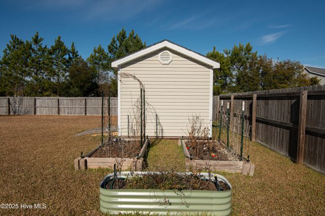 203 Sunstone Court, Jacksonville, NC 28546