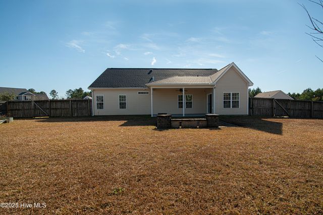 203 Sunstone Court, Jacksonville, NC 28546