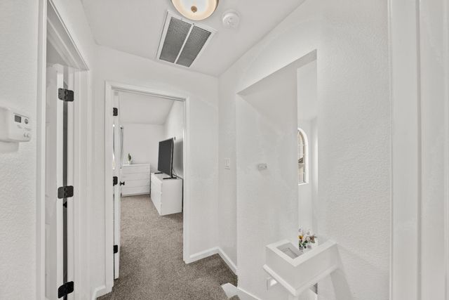 4752 67th St, Sacramento, CA 95820