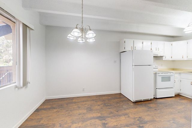 1100 Alvarado Drive SE APT 202, Albuquerque, NM 87108