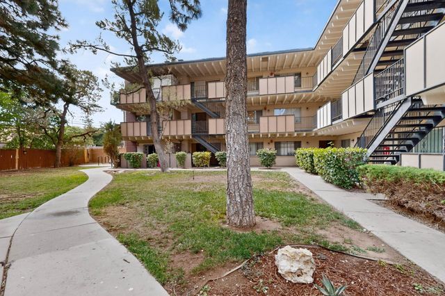 1100 Alvarado Drive SE APT 202, Albuquerque, NM 87108