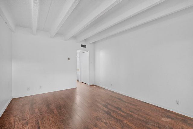 1100 Alvarado Drive SE APT 202, Albuquerque, NM 87108