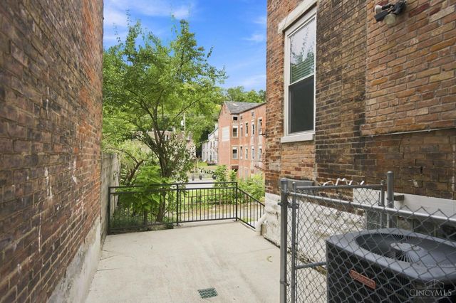 2281 Loth Street, Cincinnati, OH 45219