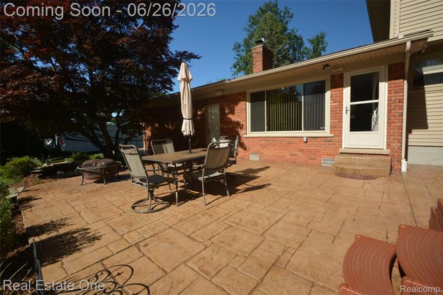 615 Willard Avenue, Rochester Hills, MI 48307