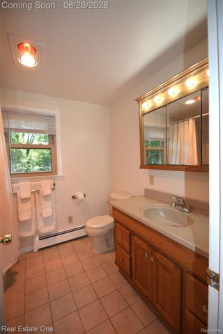 615 Willard Avenue, Rochester Hills, MI 48307