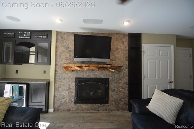 615 Willard Avenue, Rochester Hills, MI 48307