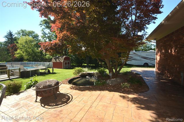 615 Willard Avenue, Rochester Hills, MI 48307