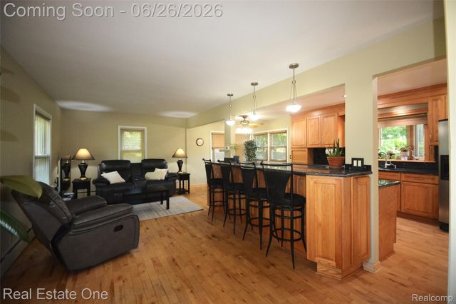 615 Willard Avenue, Rochester Hills, MI 48307