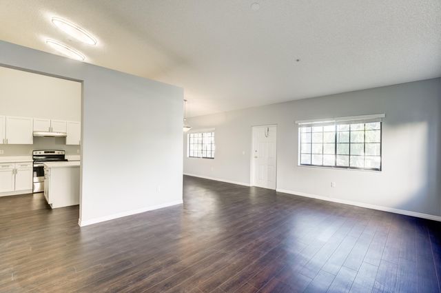 4685 N Haverhill Road B17, West Palm Beach, FL 33417