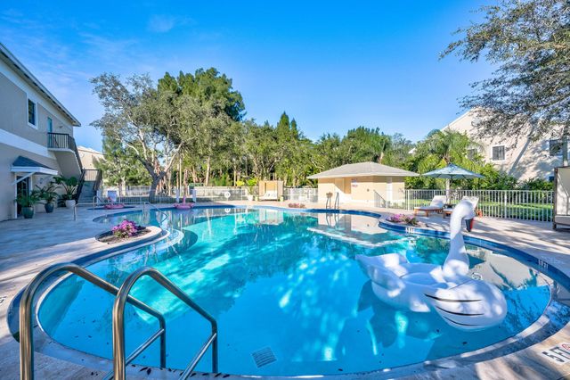 4685 N Haverhill Road B17, West Palm Beach, FL 33417