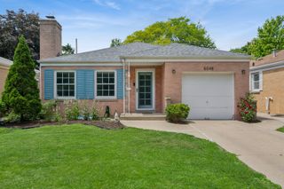 6048 N Landers Avenue, Chicago, IL 60646