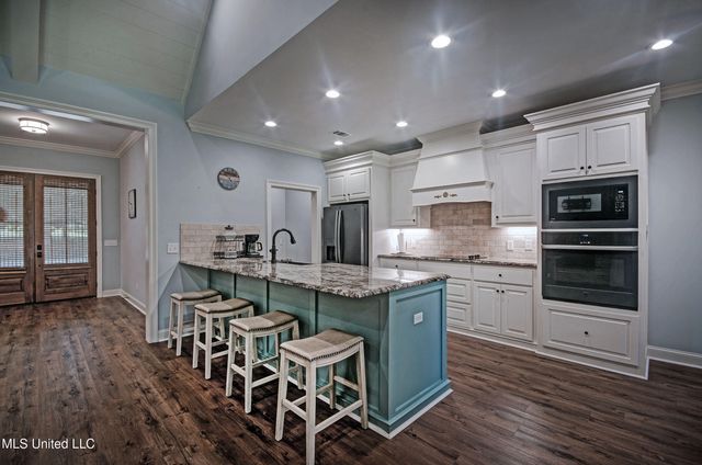 2072 Quail Hill Road, Brandon, MS 39042