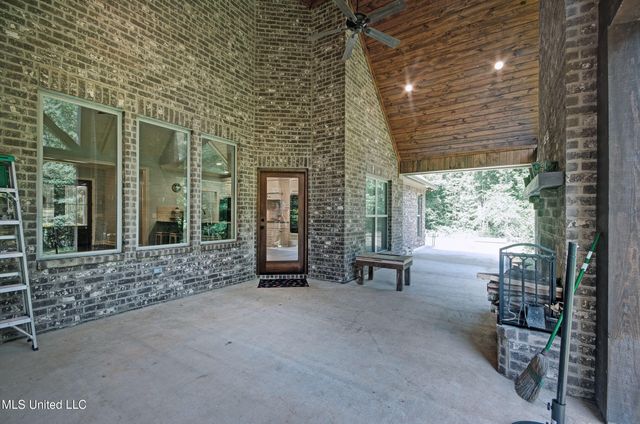 2072 Quail Hill Road, Brandon, MS 39042