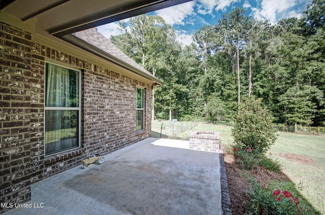 2072 Quail Hill Road, Brandon, MS 39042