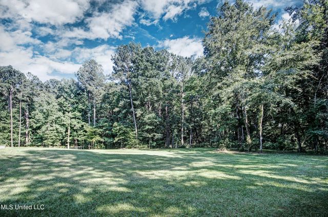 2072 Quail Hill Road, Brandon, MS 39042