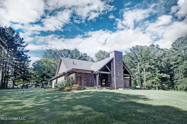 2072 Quail Hill Road, Brandon, MS 39042