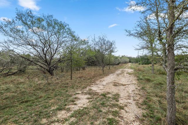 264 Mesquite DR B, Cedar Creek, TX 78612