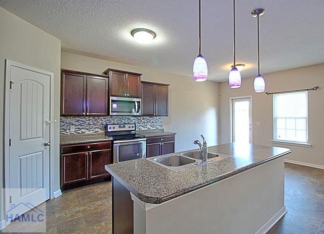 1301 Windrow Drive, Hinesville, GA 31313