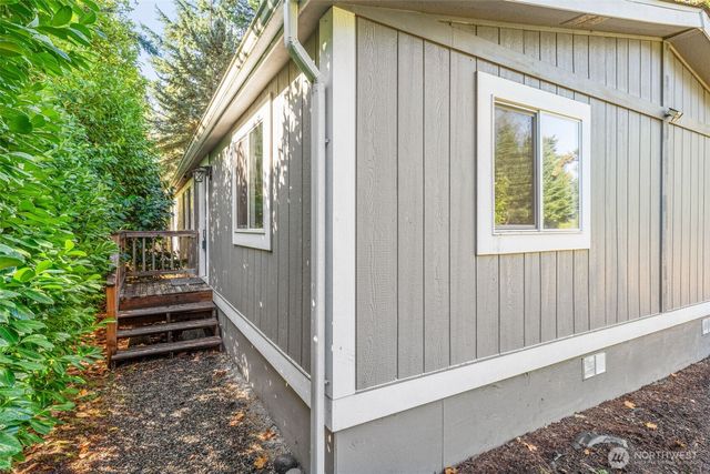 8517 Thuja Avenue SE, Yelm, WA 98597