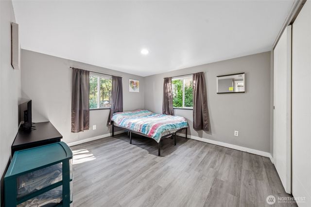 8517 Thuja Avenue SE, Yelm, WA 98597