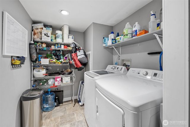 8517 Thuja Avenue SE, Yelm, WA 98597