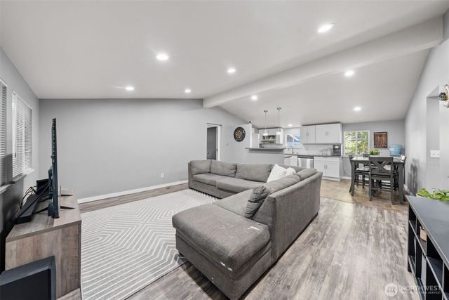 8517 Thuja Avenue SE, Yelm, WA 98597