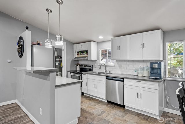 8517 Thuja Avenue SE, Yelm, WA 98597