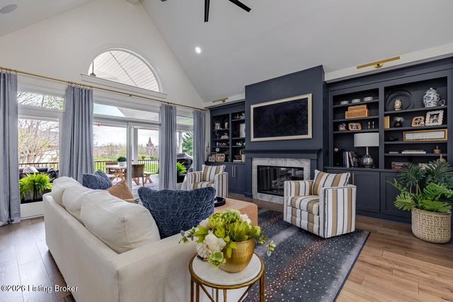 1101 Driftwood Ln, Elizabethtown, KY 42701