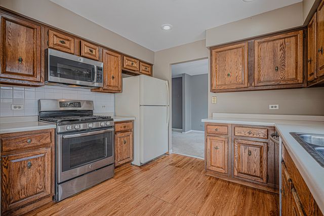 794 Stillwater Court, Lake Zurich, IL 60047