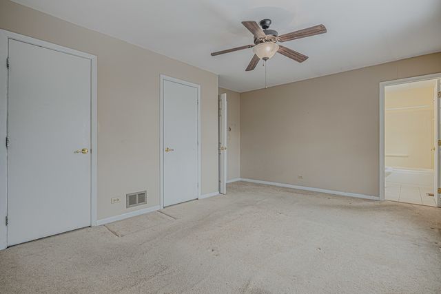 794 Stillwater Court, Lake Zurich, IL 60047