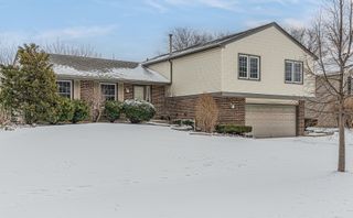 794 Stillwater Court, Lake Zurich, IL 60047