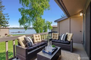 17434 NE 40th Place #C5, Redmond, WA 98052