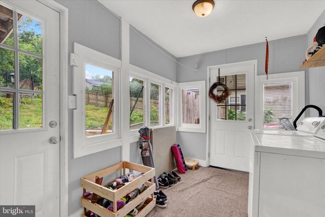 81 MAIN ST, Yorkana, PA 17402