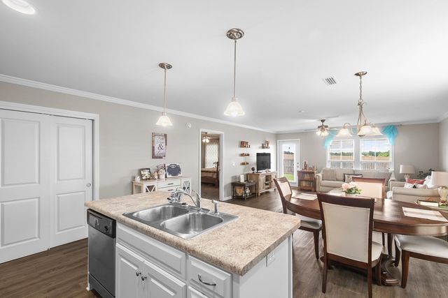 103 Montreat, Dothan, AL 36303