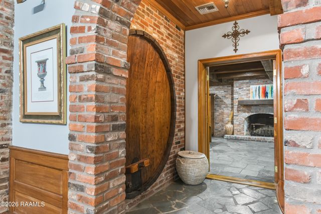 12 Bayside Drive, Lafayette, LA 70508